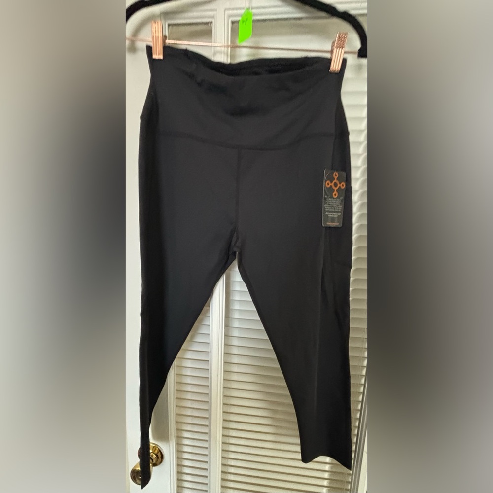 Tommie Copper Black High-Waisted Leggings-Size Large